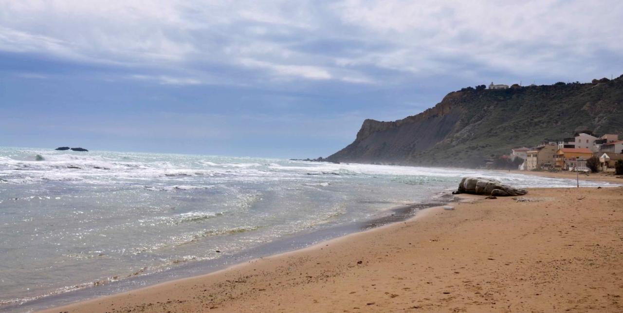 Casa Vacanza Rosariomaria 레알몬테 외부 사진